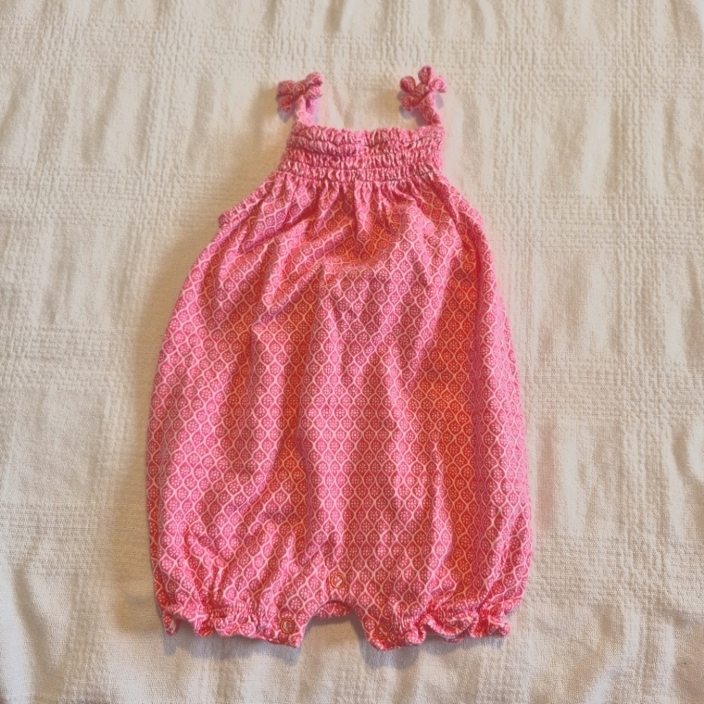 Gymboree girls size 3-6 months pink & white short bubble romper, VGUC